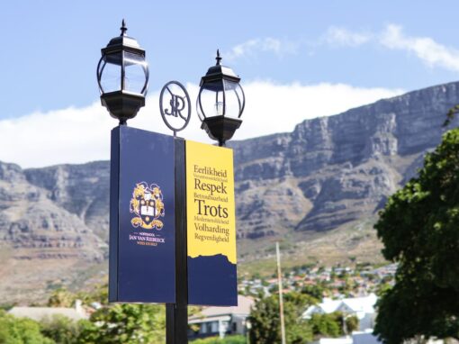 Dankie vir Aanwysings en bome